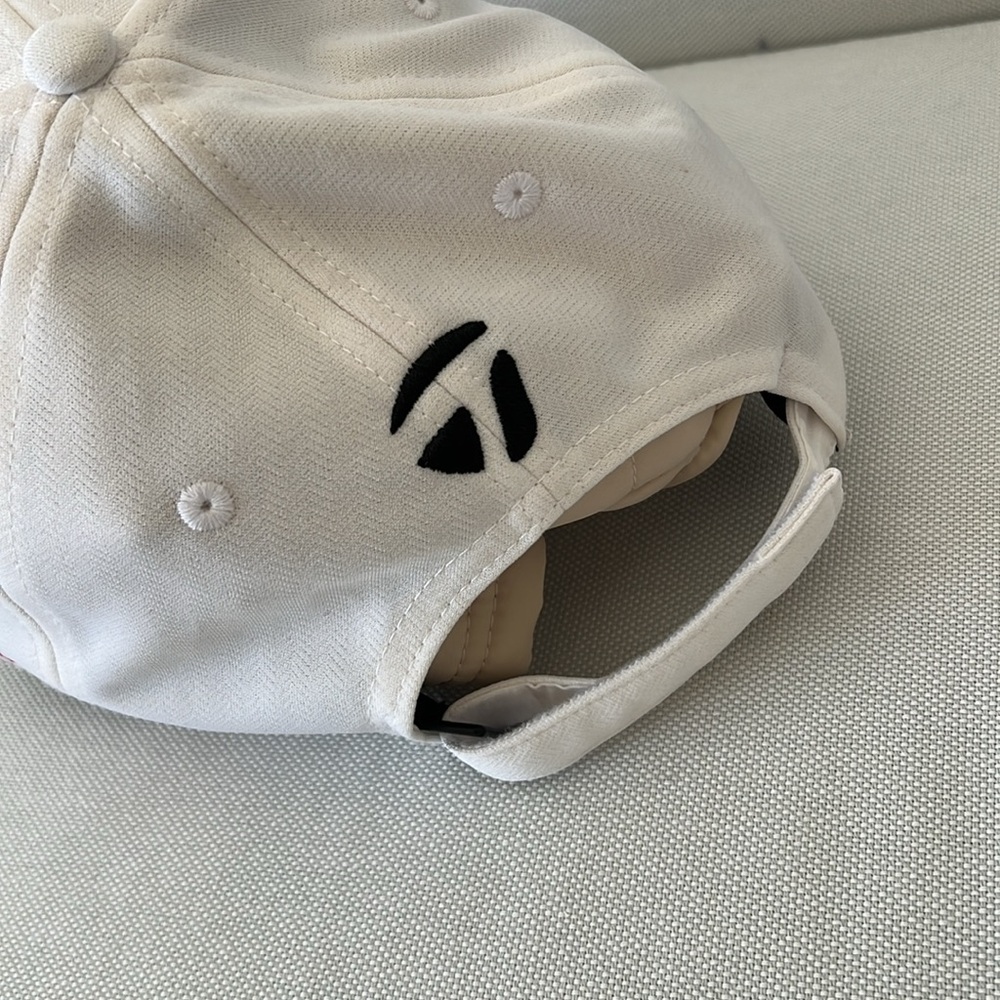 TaylorMade Cap - Picture 4 of 7